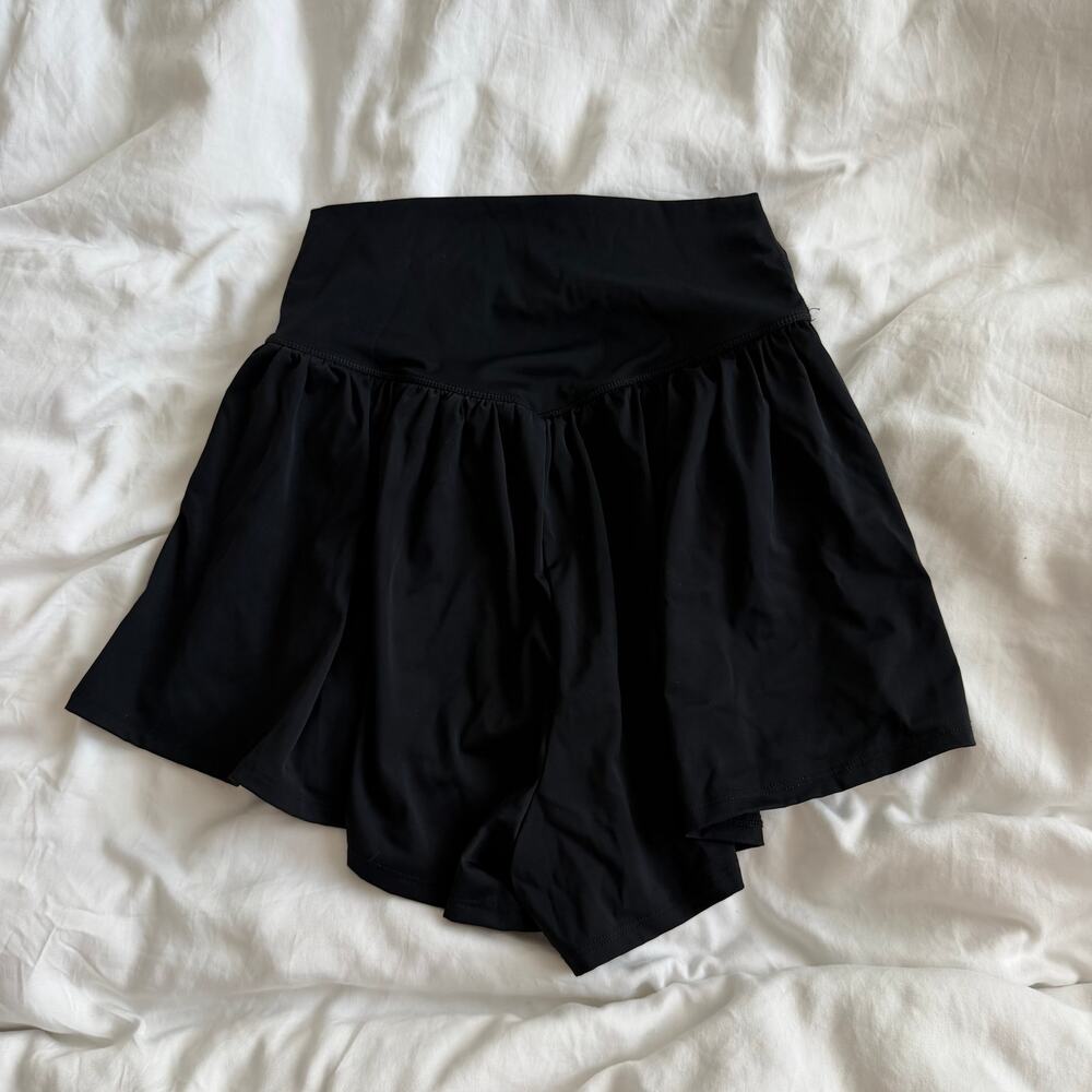Real Me Crossover Flowy Short Amazon Black Size M - Picture 5 of 5